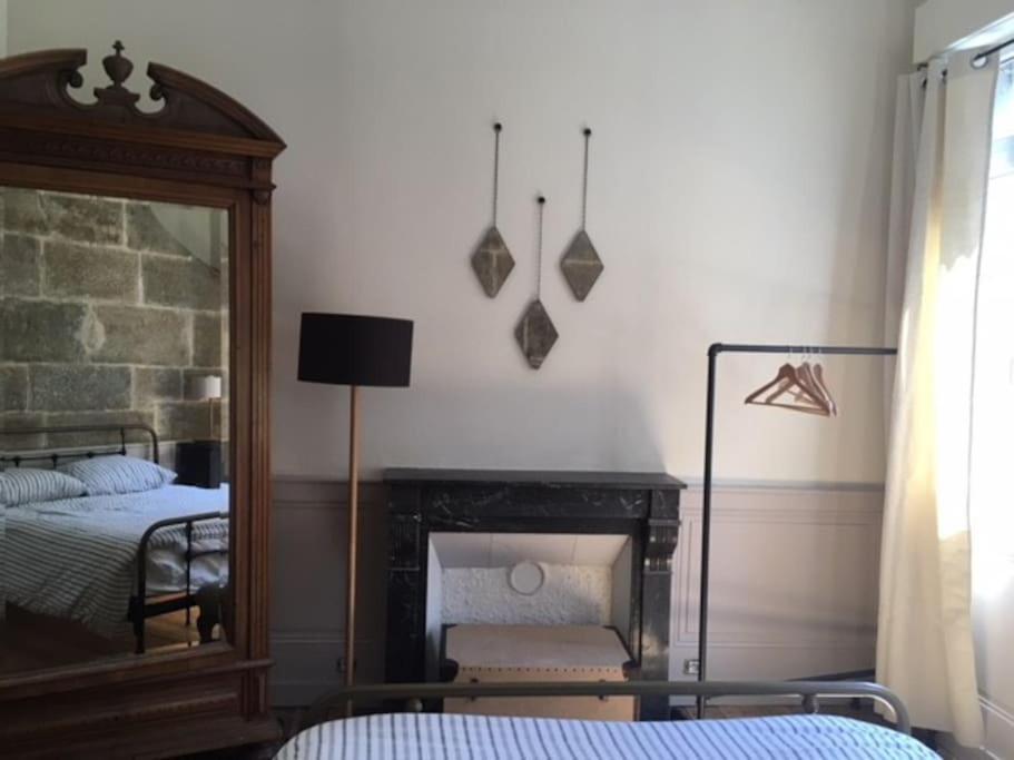 L'Appartement Du Voisin D'Hugo Besançon Zewnętrze zdjęcie